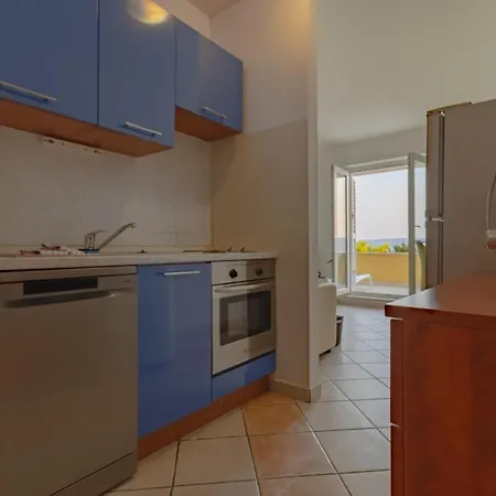 Luxury Ruzmarina With New Heated Infinity Pool And Lounge Area Apartment Marusici (Split-Dalmatia)