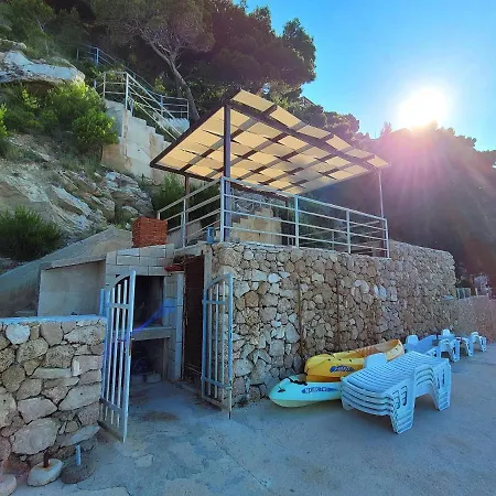 Luxury Ruzmarina With New Heated Infinity Pool And Lounge Area Apartmán Marusici (Split-Dalmatia)