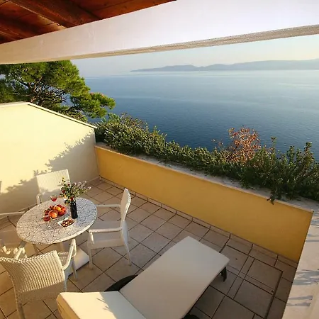 Luxury Ruzmarina With New Heated Infinity Pool And Lounge Area * Marusici (Split-Dalmatia)