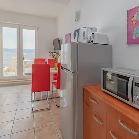 Apartment Luxury Ruzmarina With New Heated Infinity Pool And Lounge Area