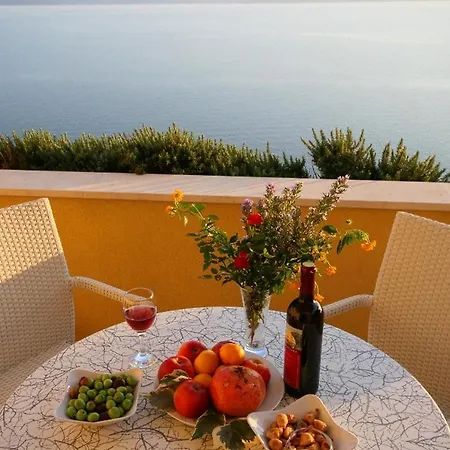 Luxury Ruzmarina With New Heated Infinity Pool And Lounge Area Apartment *