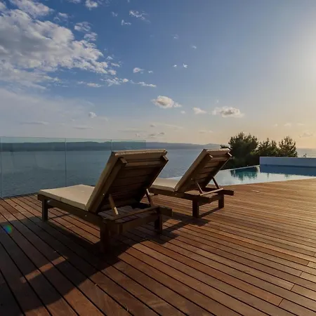 Apartment Luxury Ruzmarina With New Heated Infinity Pool And Lounge Area