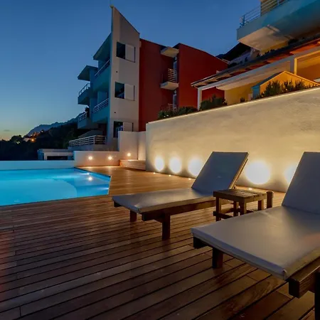 Luxury Ruzmarina With New Heated Infinity Pool And Lounge Area * Marusici (Split-Dalmatia)