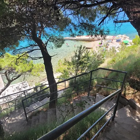 Apartment Luxury Ruzmarina With New Heated Infinity Pool And Lounge Area