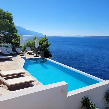 Luxury Ruzmarina With New Heated Infinity Pool And Lounge Area * Marusici (Split-Dalmatia)