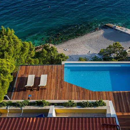 Luxury Ruzmarina With New Heated Infinity Pool And Lounge Area Apartment