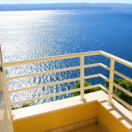 Luxury Ruzmarina With New Heated Infinity Pool And Lounge Area Апартаменты Marusici (Split-Dalmatia)
