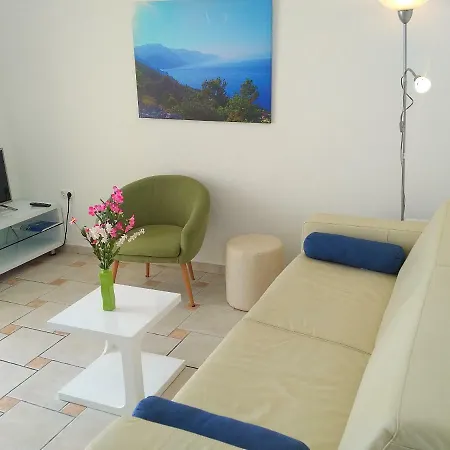 Luxury Ruzmarina With New Heated Infinity Pool And Lounge Area *