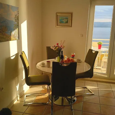 Апартаменты Luxury Ruzmarina With New Heated Infinity Pool And Lounge Area Marusici (Split-Dalmatia)