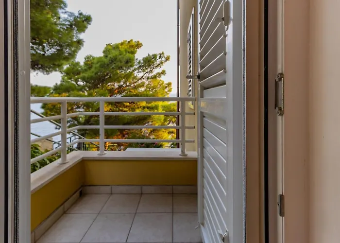 Luxury Ruzmarina With New Heated Infinity Pool And Lounge Area Apartman