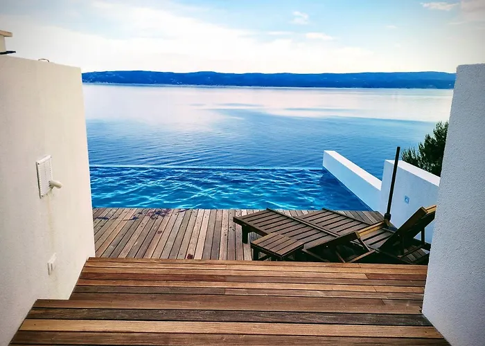 Luxury Ruzmarina With New Heated Infinity Pool And Lounge Area *