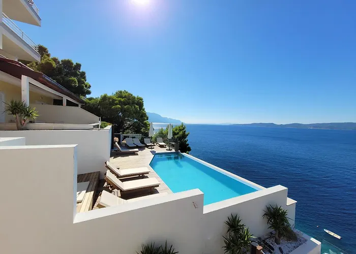 Apartman Luxury Ruzmarina With New Heated Infinity Pool And Lounge Area