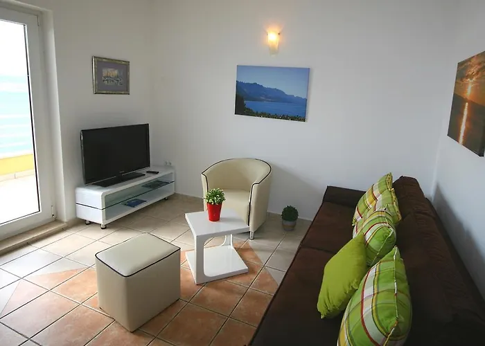 Luxury Ruzmarina With New Heated Infinity Pool And Lounge Area Apartman *