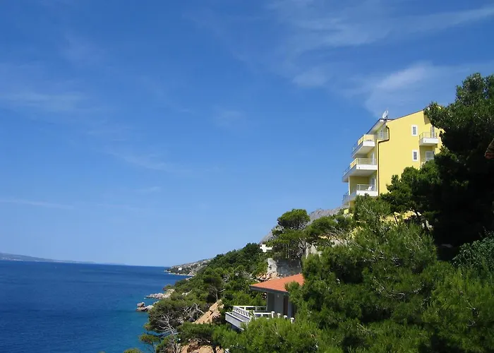 Luxury Ruzmarina With New Heated Infinity Pool And Lounge Area