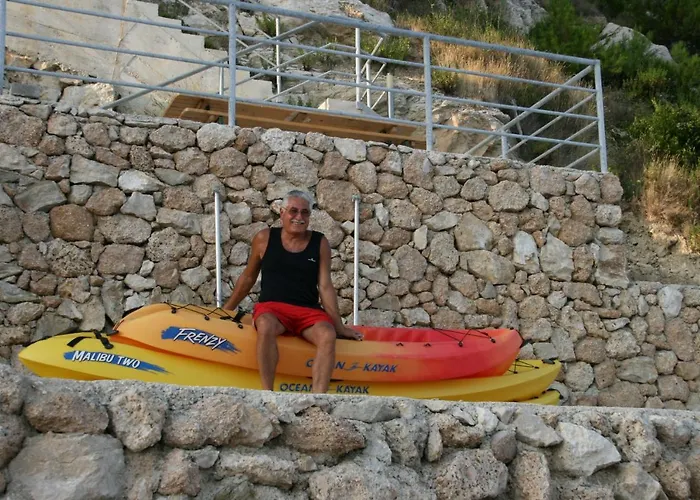 Luxury Ruzmarina With New Heated Infinity Pool And Lounge Area Apartman