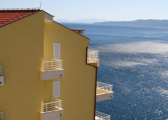 Luxury Ruzmarina With New Heated Infinity Pool And Lounge Area * Marusici (Split-Dalmatia)